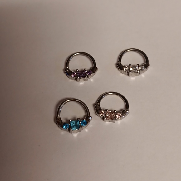 SMALL CRYSTAL SURGICAL STEEL SEPTUMS - Picture 2 of 2